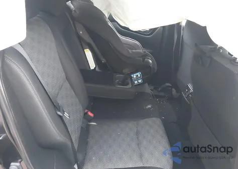 2017 Nissan Rogue Sport Sv z USA, uszkodzony, nr VIN JN1BJ1CR9HW142753